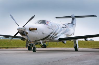 Flugzeug am Kieler Flughafen