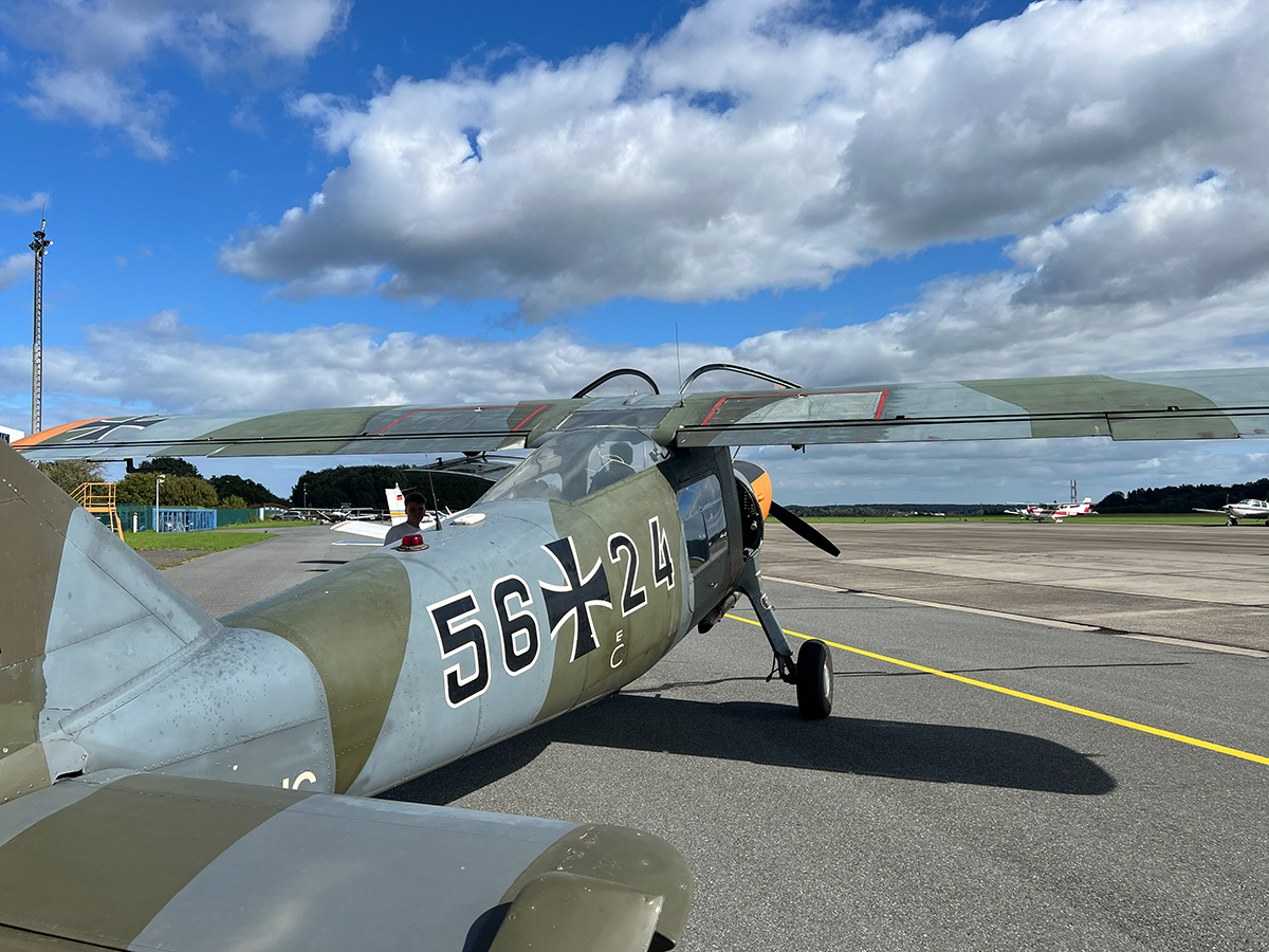 Rundflugmaschine von hinten seitlich