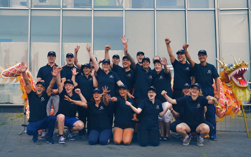 Teamfoto vom Drachenbootrennen