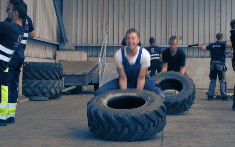 Foto Krafttraining Mitarbeitende