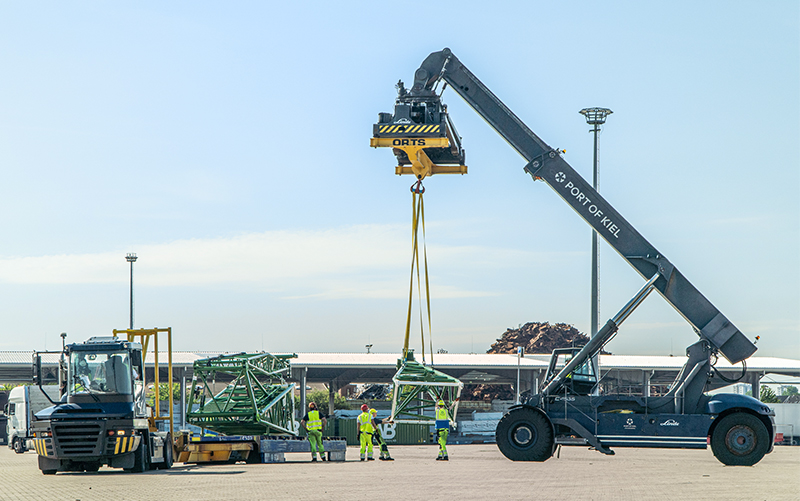 Reachstacker transports heavy goods