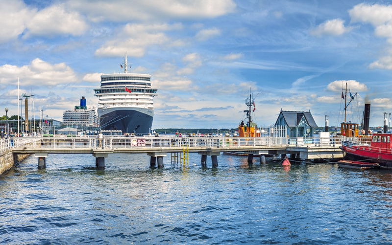 Cruise ships at Ostseekai