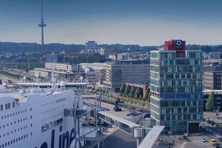 PORT OF KIEL live.